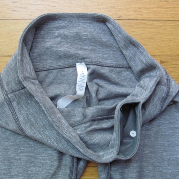 Ladies Lululemon Two Athletic Workout Top & Crop Leggings Size 4 - Picture 9 of 13